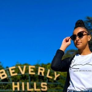 Meet your Posher, Angel